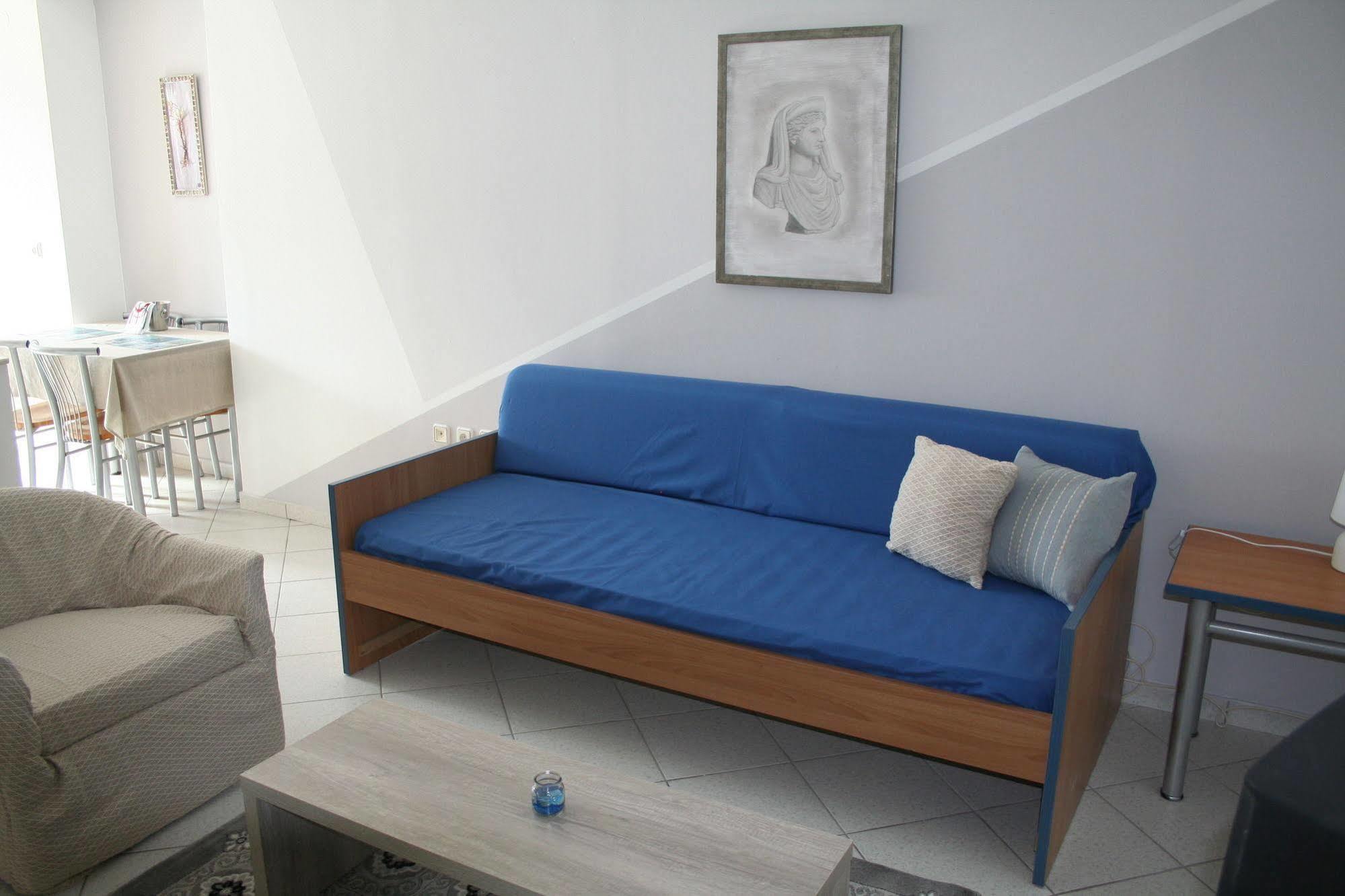 Pantheon Deluxe Apartments Архангелос Екстериор снимка