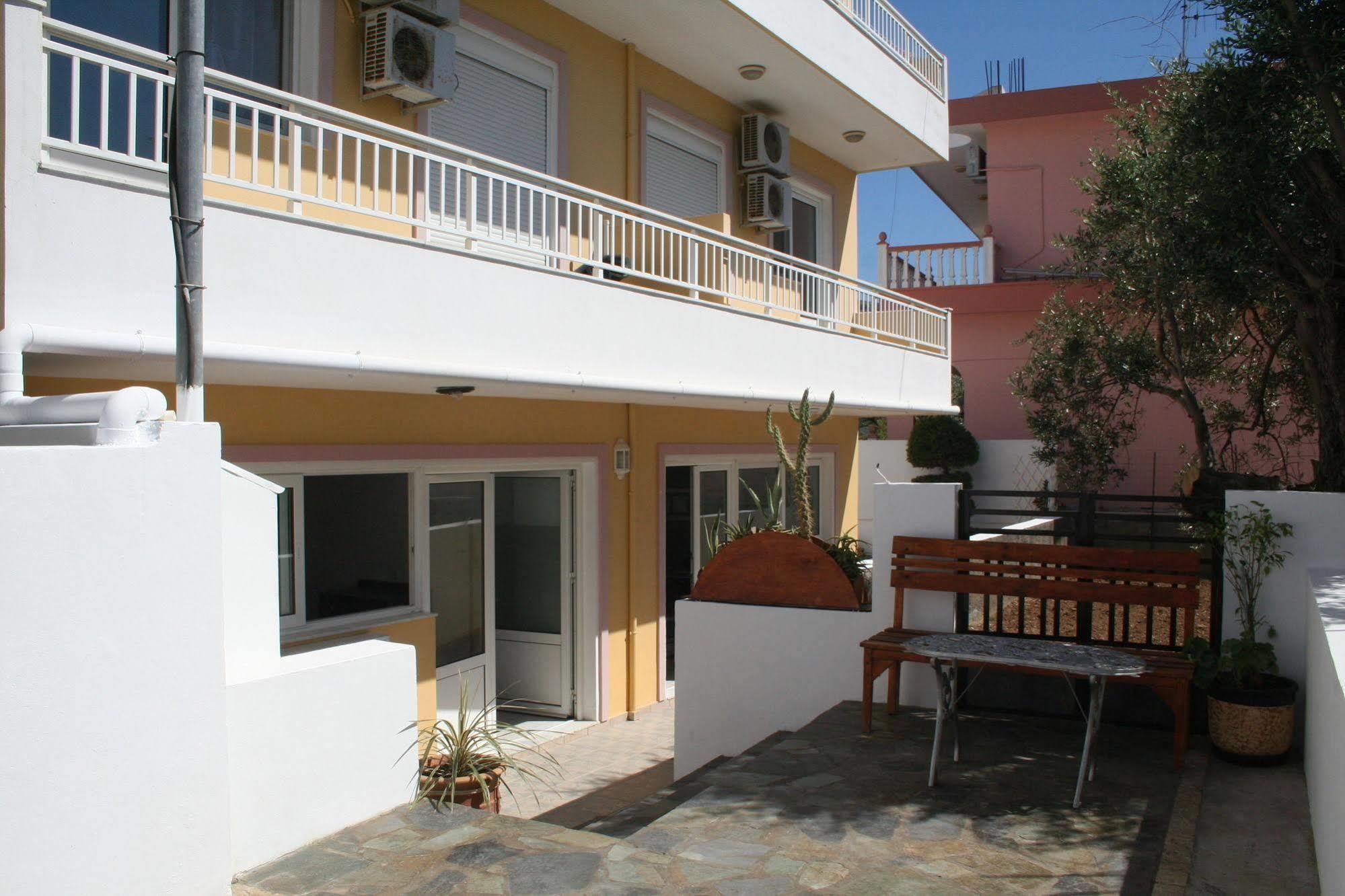 Pantheon Deluxe Apartments Архангелос Екстериор снимка